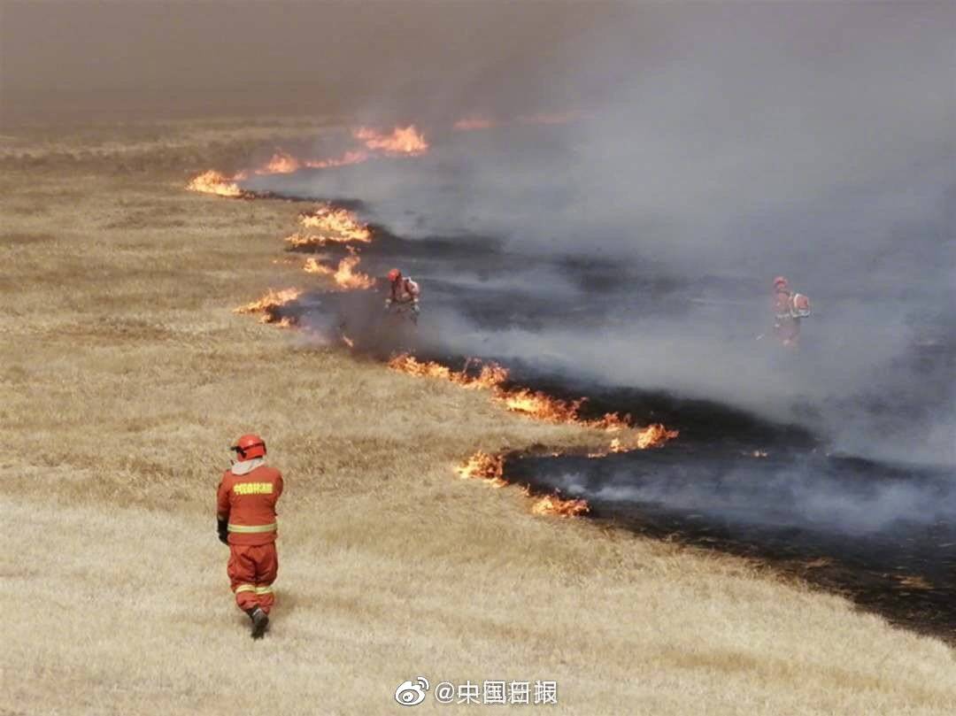 黃健中,于中義