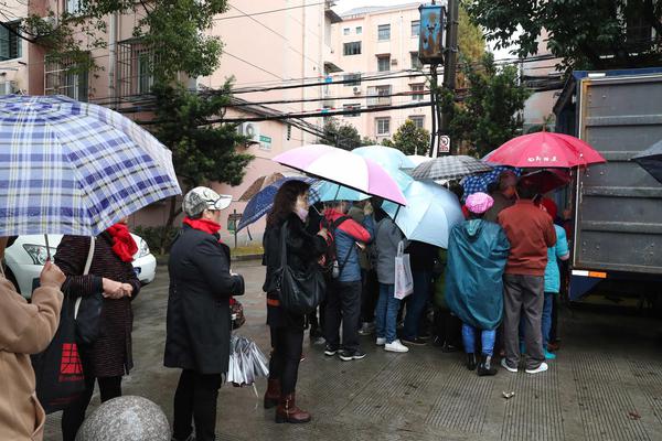 東八區(qū)的先生們 電視劇