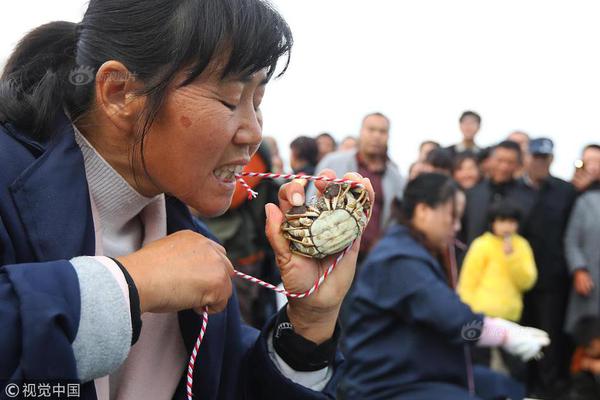  舉起手來電影下載